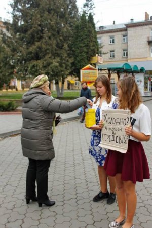 Холодно? А парням на передовой?  (Фото)