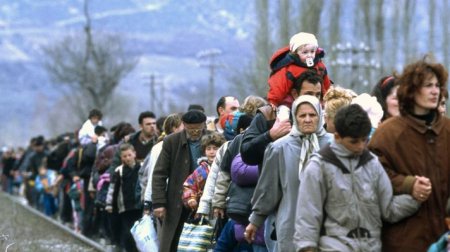 Количество переселенцев из зоны АТО превысило 445 тыс. человек