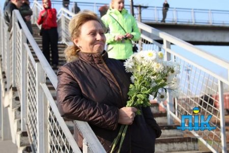 В Херсоне встречали героев-авиаторов (Фото) В Херсоне встречали героев-авиаторов (Фото)