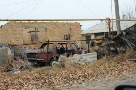 Последствия обстрела Станицы Луганской (фото)