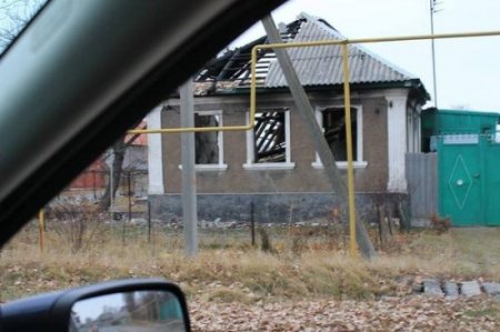 Последствия обстрела Станицы Луганской (фото)