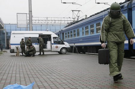 На железнодорожном вокзале Ужгорода заложена взрывчатка