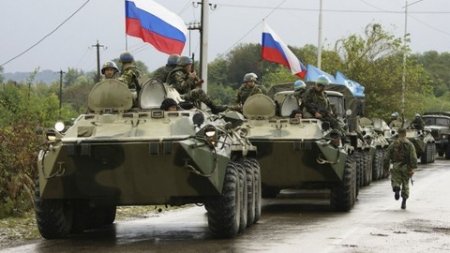 РФ стягивает войска к границе с Украиной: переброшены радиолокационные станции и истребители МиГ-31