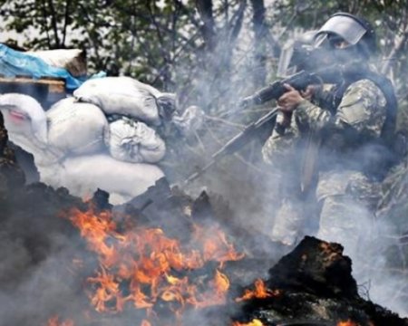 Боевики обстреливают позициям сил АТО в районе Николаевки