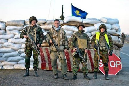 В Херсонской области усилили охрану из-за опасности проведения "Крымского сценария" В Херсонской области усилили охрану из-за опасности проведения "Крымского сценария"