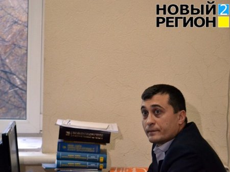 «Автомайдан» приехал в Шевченковский суд Киева проверить люстрацию судей (Фото, видео)
