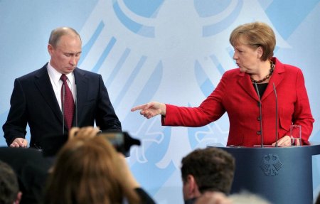 Меркель отменила российско-германский форум