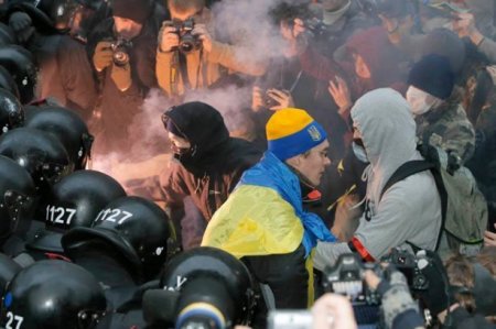 Очевидец о том как пытали студентов во время Майдана