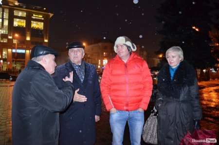 В Луцке открыли фотостенд Героям Майдана (Фото) В Луцке открыли фотостенд Героям Майдана (Фото)