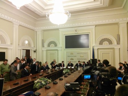 Сегодня в Киеве подписали коалиционное соглашение. Фото