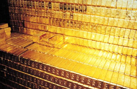В НБУ пропал почти весь золотой запас 