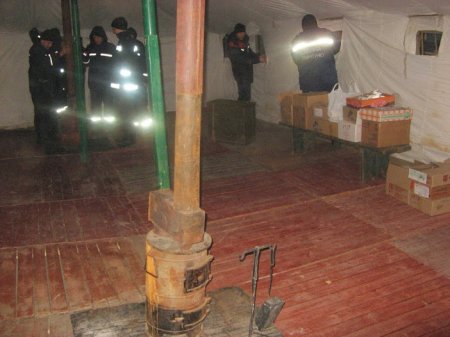 В Чернигове ночующим на вокзале бойцам установили палатку и полевую кухню (Фото, Видео)