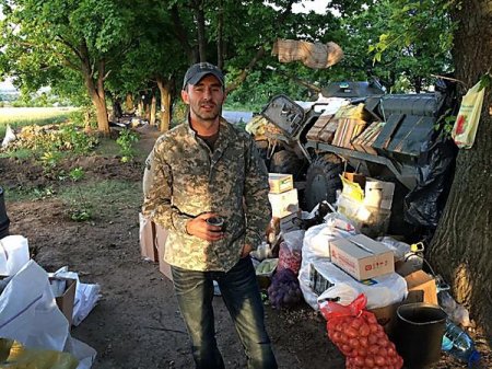 Российский банкир поддерживает украинскую армию Российский банкир поддерживает украинскую армию