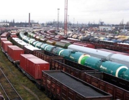 В Федерации работодателей Украины бьют тревогу, ведь из-за остановки железных дорог на Востоке Украины, пострадают все отрасли государственной экономики