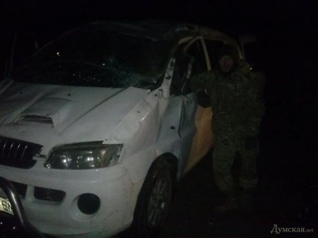 Одесские волонтеры попали в ДТП, возвращаясь из зоны АТО (фото)