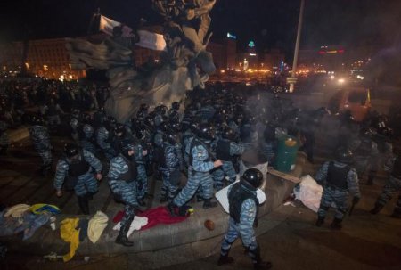 Зачистка Майдана в ночь на 30 ноября 2013 года была специально подготовлена, - россказал пострадавший там студент.