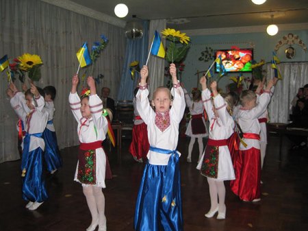 Маленькие жители Харьковщины пообщались с защитниками Мариуполя по skypу