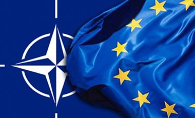 ЕС и НАТО потребовали от России прекратить дестабилизацию Украины