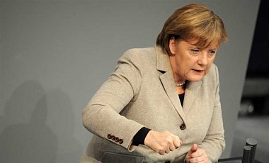 ЕС действует правильно в ответ на агрессию России - Меркель