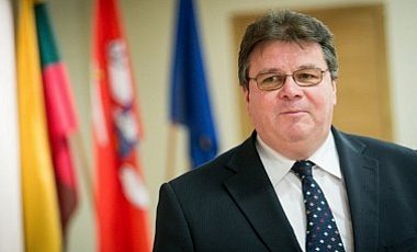 ЕС должен продолжить давление на Россию - глава МИД Литвы