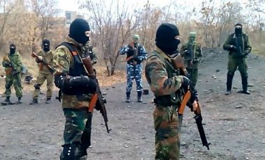 В оккупированный Донбасс из РФ прибывает новая техника и боевики
