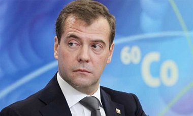 Медведев распорядился оказать господдержку террористам ДНР и ЛНР