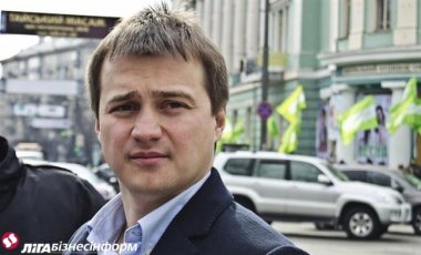 Глава ДУС: Деньги кончились. Президент сам оплачивает перелеты Глава ДУС: Деньги кончились. Президент сам оплачивает перелеты
