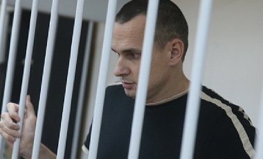 Московский суд продлил арест режиссера Сенцова до 11 апреля