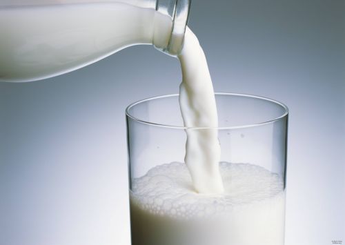 Рада отстрочила запрет на продажу молока и сыра домашнего производства до 2017 года