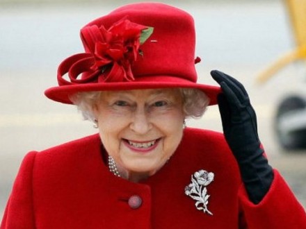 Британцы назвали Елизавету II лучшим "моральным лидером"