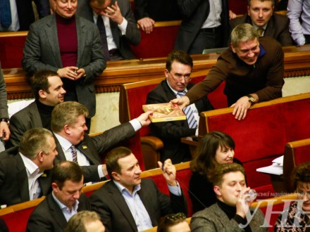 Верховная Рада соберется 13 января
