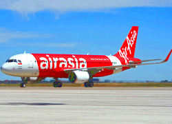 На месте исчезновения самолета Air Asia найдены нефтяные пятна
