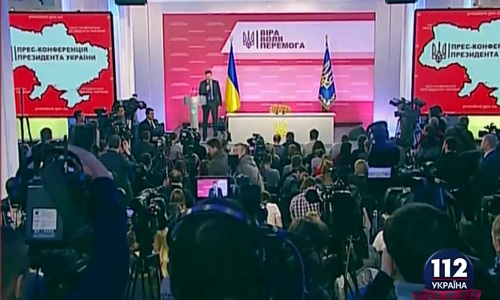 Пресс-конференция Порошенко завершилась, президент ответил на 25 вопросов