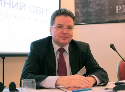 А.Плотников: принятый бюджет уничтожает социальную сферу