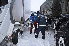 На Николаевщине из снежного «плена» освободили уже более трех тысяч автомобилей