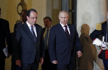 Олланд прибыл в Москву для переговоров с Путиным