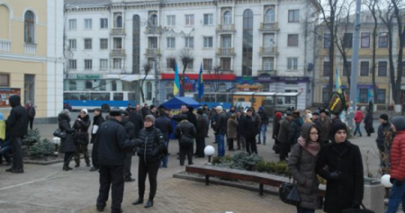 На винницкое Вече продолжают сходится люди