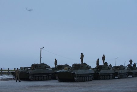 Бойцы АТО получили танки, БТР, САУ и вертолеты (фото)