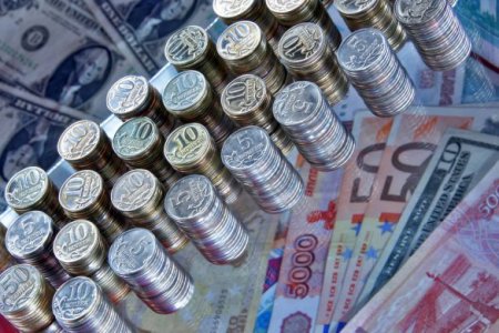 Украинцы в ноябре купили на 21,3 млн долл. валюты больше, чем продали, - НБУ