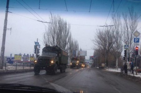 По Макеевке проехала колонна военной техники с флагами РФ, - очевидцы