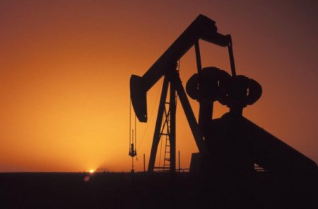 Цена нефти марки Brent обновила минимум 2009 года, упав ниже 65 долл. за баррель Цена нефти марки Brent обновила минимум 2009 года, упав ниже 65 долл. за баррель