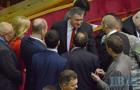 Кабмин во время войны. Курс молодого бойца