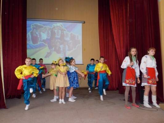 Воспитанники николаевской школы-интерната получили дипломы БизнесШколы ЮниорБанка