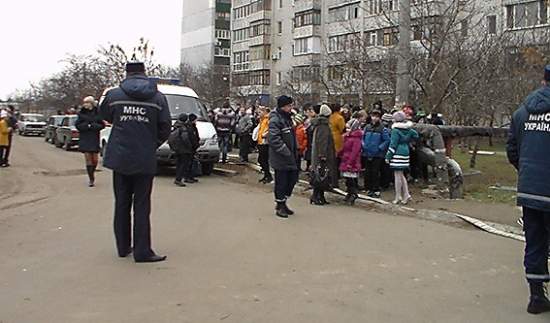 В Николаеве из-за шутки о заминировании пришлось эвакуировать целую школу
