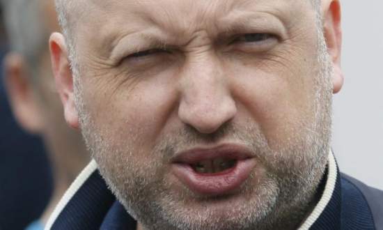 Турчинов заявляет, что полномочия главы СНБО не увеличились