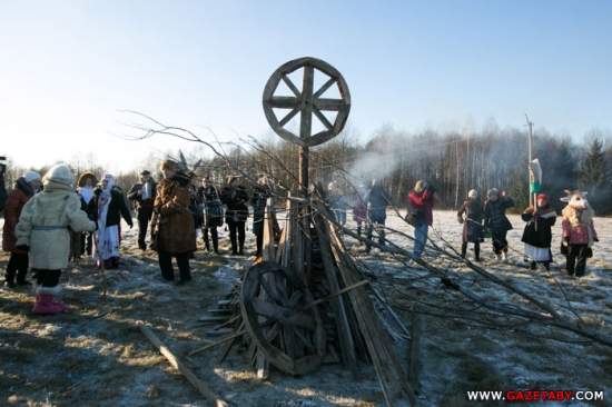 «Каляды» под Минском отметили традиционными обрядами