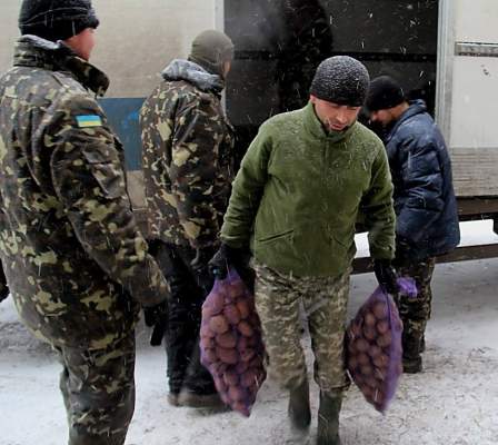 Силы АТО отбили нападение боевиков на блокпост и обезвредили 10 кассет к «Смерчу» Силы АТО отбили нападение боевиков на блокпост и обезвредили 10 кассет к «Смерчу»