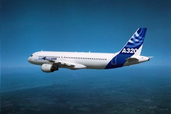 Самолет Air Asia со 155 пассажирами на борту потерял связь с диспетчерами наземной службы