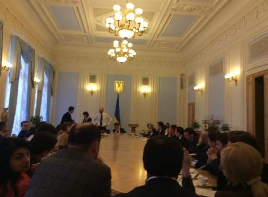 На совете коалиции нардепы и Яценюк "горячо" обсуждают изменения в Налоговый кодекс, - Гопко