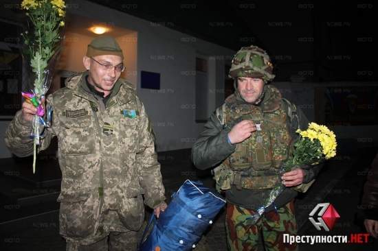 В Николаев из зоны АТО возвращается еще одна волна десантников – горожане готовят встречу